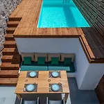 מלון Dreambox Mykonos And Mini 3*