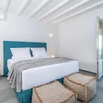 מלון Dreambox Mykonos And Mini 3*