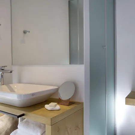 Dreambox Mykonos Suites&mini 3*