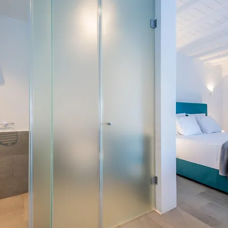 Dreambox Mykonos Suites&mini Hotel 3*