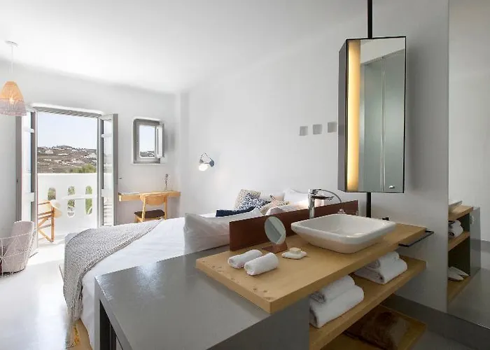 Dreambox Mykonos Suites&mini Hotel 3*