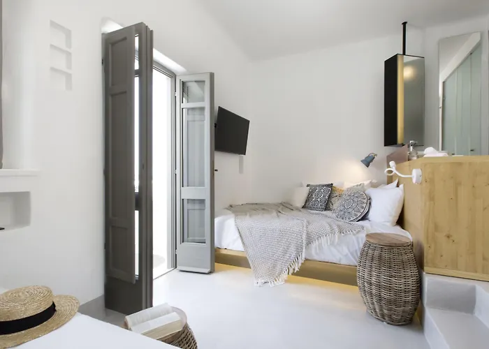 Dreambox Mykonos Suites&mini 3*