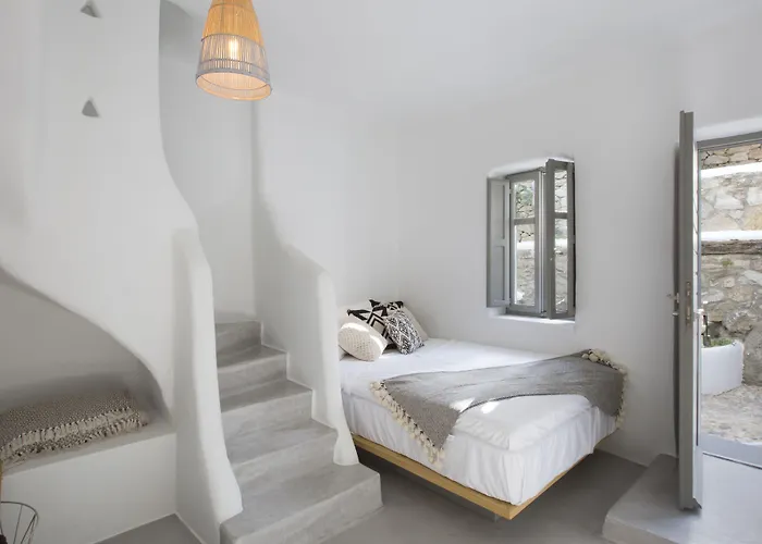 Dreambox Mykonos Suites&mini 3*