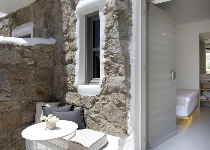 Dreambox Mykonos Suites&mini Hotel 3*