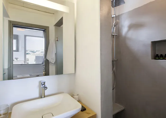 Dreambox Mykonos Suites&mini 3*