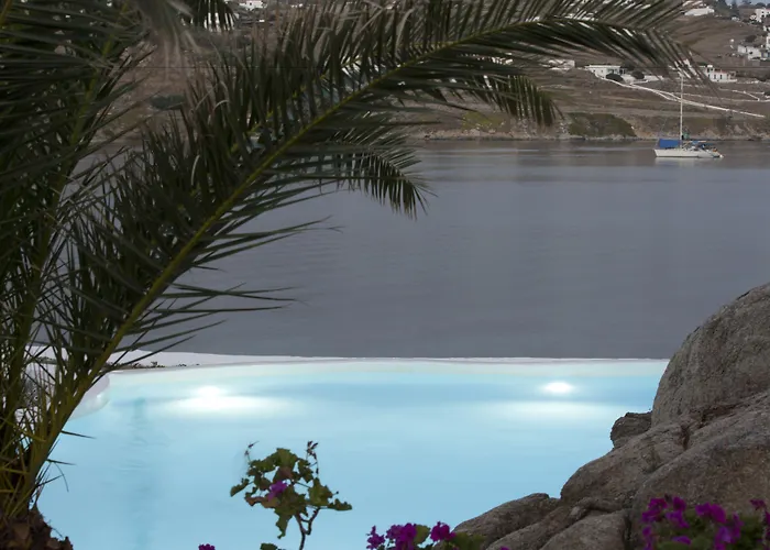 Dreambox Mykonos Suites&mini Hotel